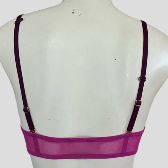 💕2/$35💕La Senza Beyond Sexy Magenta Lace Bra Size 32C - Picture 2 of 4